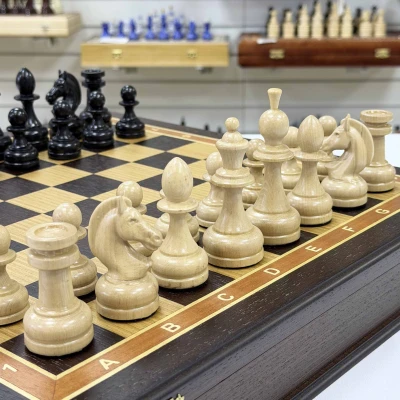 Шахматы подарочные в ларце Венге с утяжеленными фигурами премиум