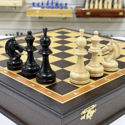 Шахматы подарочные в ларце Венге с утяжеленными фигурами премиум