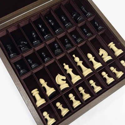 Шахматы подарочные в ларце Венге с утяжеленными фигурами премиум