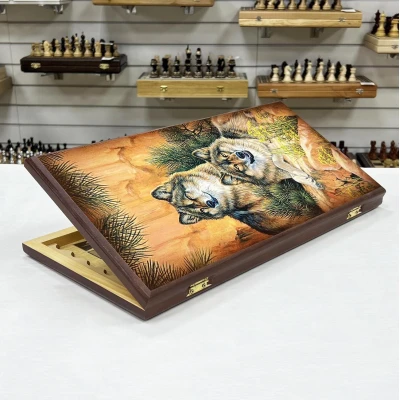 Нарды деревянные подарочные с цветным рисунком Волки средние 50 см