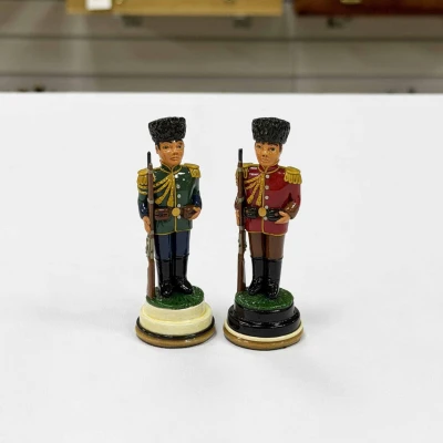 Шахматные фигуры из хлеба Русские воины
