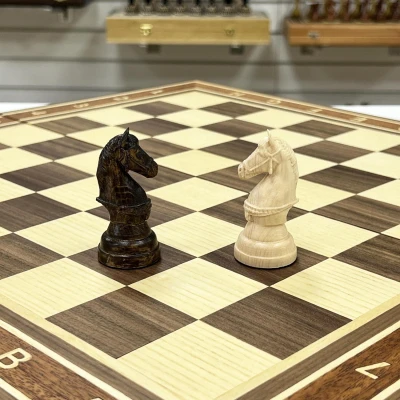 Шахматы деревянные орех Бастион матовые