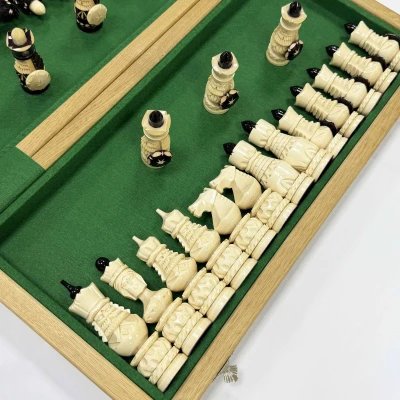 Шахматы подарочные ручной работы орех Русские воины большие