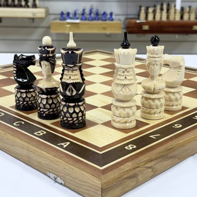 Шахматы подарочные ручной работы орех Русские воины большие