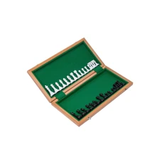 Шахматы турнирные с фигурами из композита Итальянский дизайн черно-белые