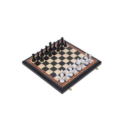 Шахматы подарочные из мореного дуба с фигурами Итальянский дизайн черно-белый