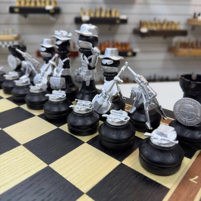 Шахматы подарочные из мореного дуба ЧВК Вагнер