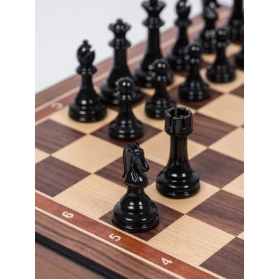 Шахматы подарочные в ларце Орех с фигурами Итальянский дизайн черно-белые