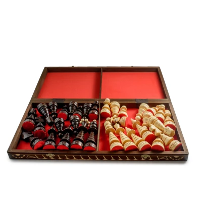 Шахматы  Елочные Мадон