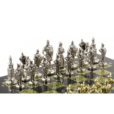 Шахматы подарочные Русь доска 40х40 см из камня змеевик