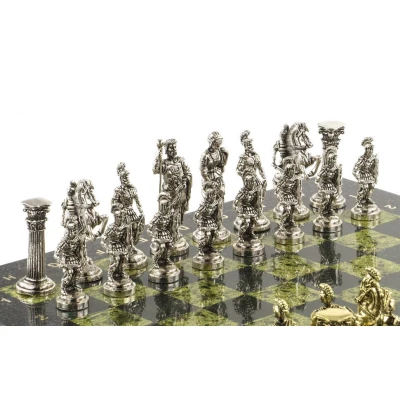 Шахматы Римские воины змеевик 44 на 44 см