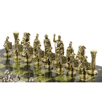 Шахматы Римские воины змеевик 44 на 44 см