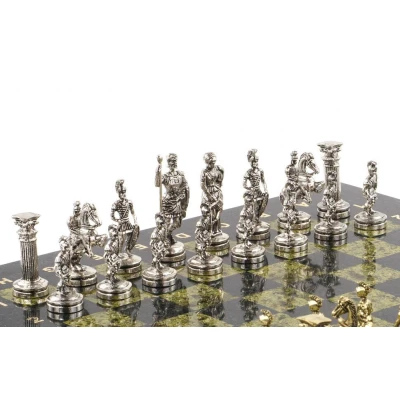 Шахматы подарочные Римские воины 36х36 см змеевик