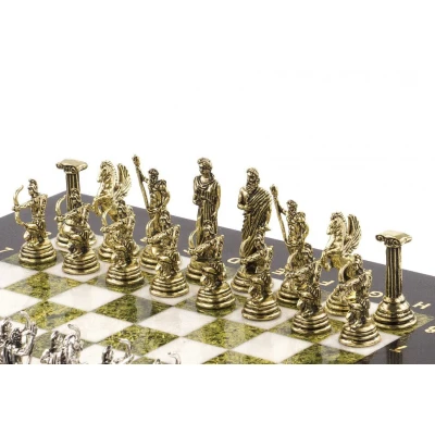 Шахматы "Римские лучники" 28х28 см камень мрамор змеевик