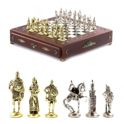Шахматы металлические Воины с каменным полем на деревянном ларце