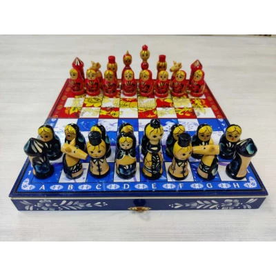 Шахматы Гжель против Хохломы