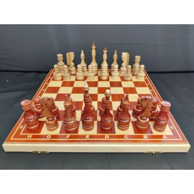 Шахматы большие ручной работы из клена и красного дерева