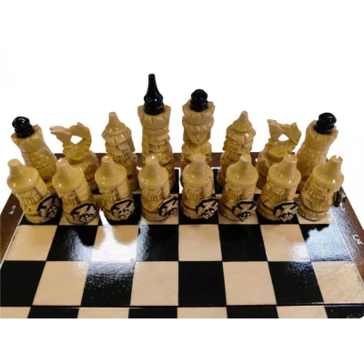 Шахматы резные Каверник ручная работа 27 на 27 см