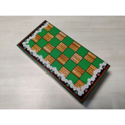 Шахматы сувенирные Матрешки красно-зеленые