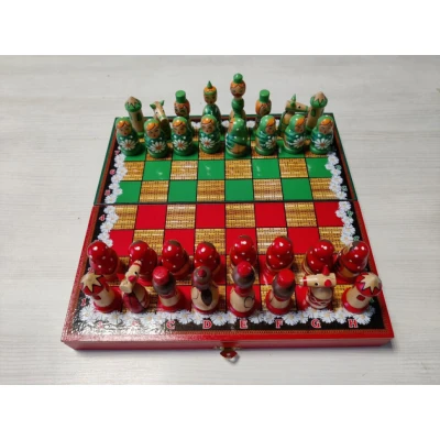 Шахматы сувенирные Матрешки красно-зеленые