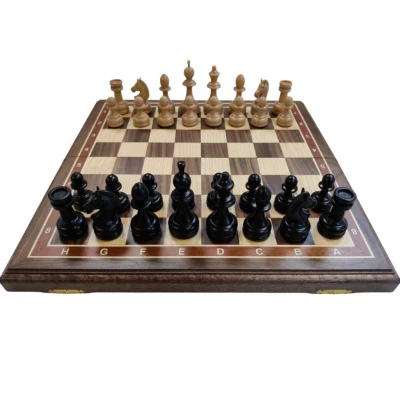 Шахматы подарочные из ореха и бука, фигуры с утяжелением, доска 45 на 45 см