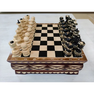 Шахматы резные в подарочном ларце Вязь