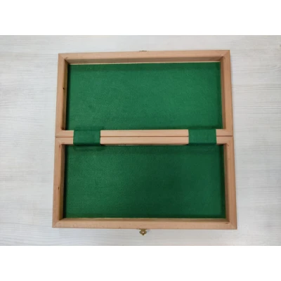 Шахматы складные из бука и красного дерева эконом малые