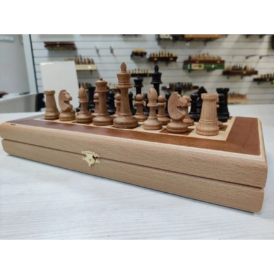 Шахматы складные из бука и красного дерева эконом малые
