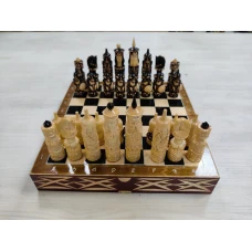 Шахматы резные Ледовая битва на резной доске