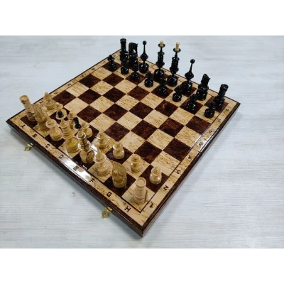 Шахматы эксклюзивные из карельской березы и клена, доска 45 на 45 см