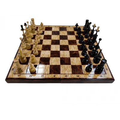 Шахматы эксклюзивные из карельской березы и клена, доска 45 на 45 см