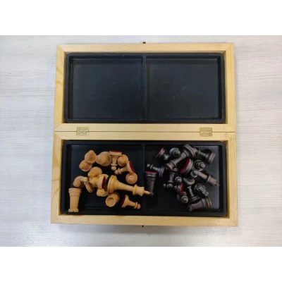 Шахматы деревянные подарочные Тура Люкс с утяжеленными фигурами из бука