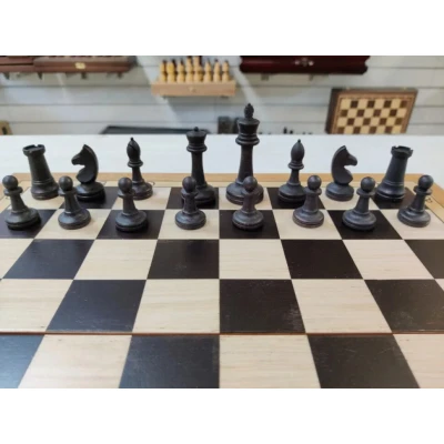 Шахматы турнирные Стаунтон с утяжелением на доске 47 на 47 см