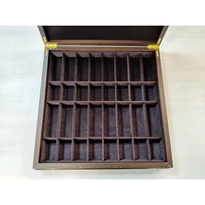 Шахматная доска турнирная ларец 45 на 45 см орех без фигур