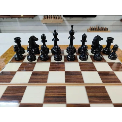 Шахматы + нарды Роза с классическими фигурами из бука