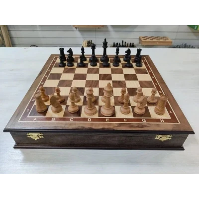  Шахматы подарочные в ларце из ореха с утяжеленными фигурами авангард средние