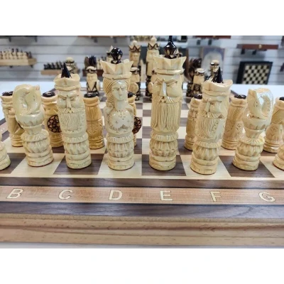  Шахматы резные ручной работы Богатыри из ореха и липы