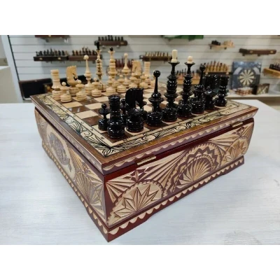 Шахматы резные ручной работы в ларце Клен презент большие
