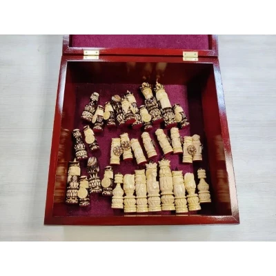 Шахматы ручной работы Русские воины в деревянном ларце