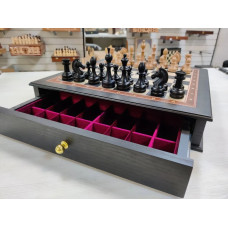 Шахматы на подарочной доске Люкс из мореного дуба и ясеня с утяжеленными фигурами из бука 45 на 45 см