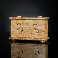 Шахматные часы из карельской березы