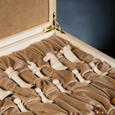 Шахматы Стаунтон Люкс  из палисандра и клена сикамора