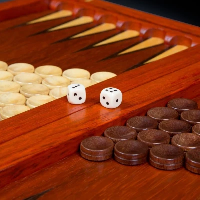 Шашки для нард 18мм самшит, красное дерево